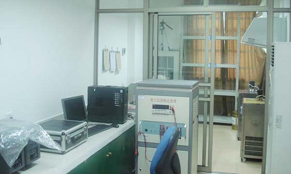 長(zhǎng)度儀器校準(zhǔn)圖片