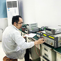 現(xiàn)場(chǎng)校準(zhǔn)儀器設(shè)備和調(diào)試技術(shù)服務(wù)